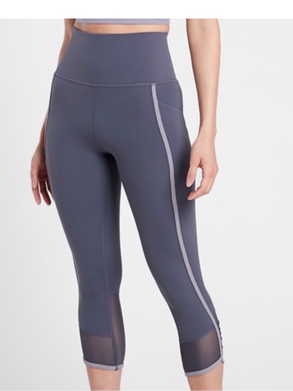 Athleta Salutation Stash Pocket II Intention High Rise Capri Size Smal